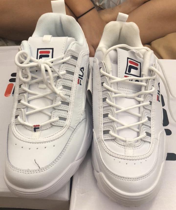 fila disruptor fake vs real eyelet