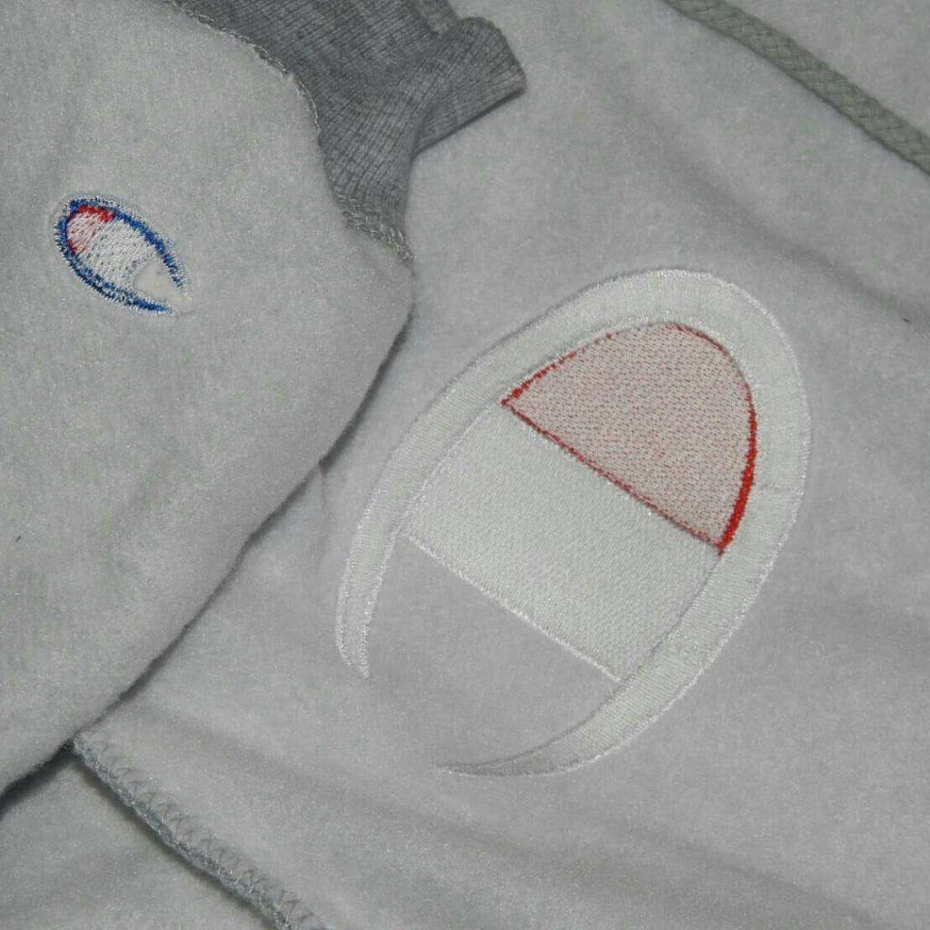 hoodie Champion big C logo bordir
