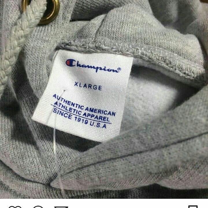 hoodie Champion big C logo neck tag