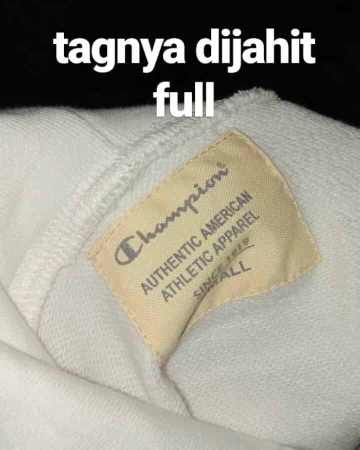 hoodie champion fake tag