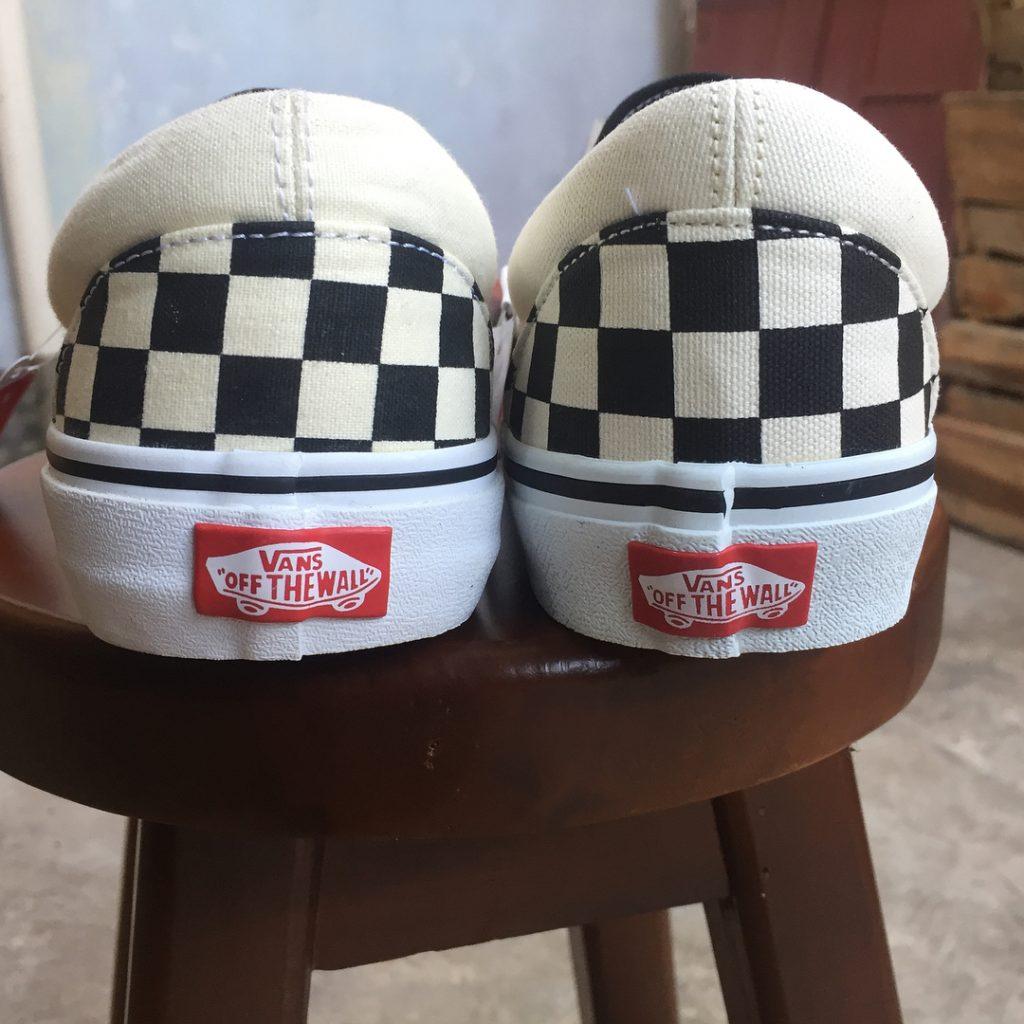 vans slipon checkerboard japan vs global heel
