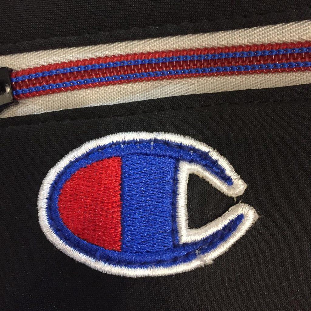 champion wb kw logo c