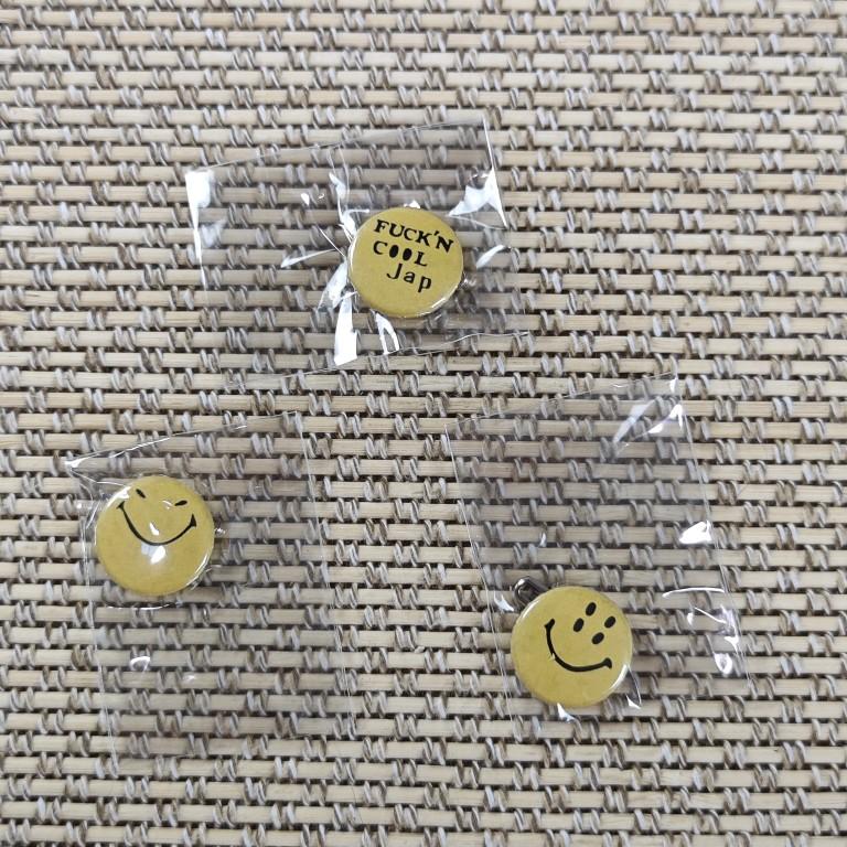 KAPITAL Japan Smiling Face Brooch/Badge/Pins (3 pcs)